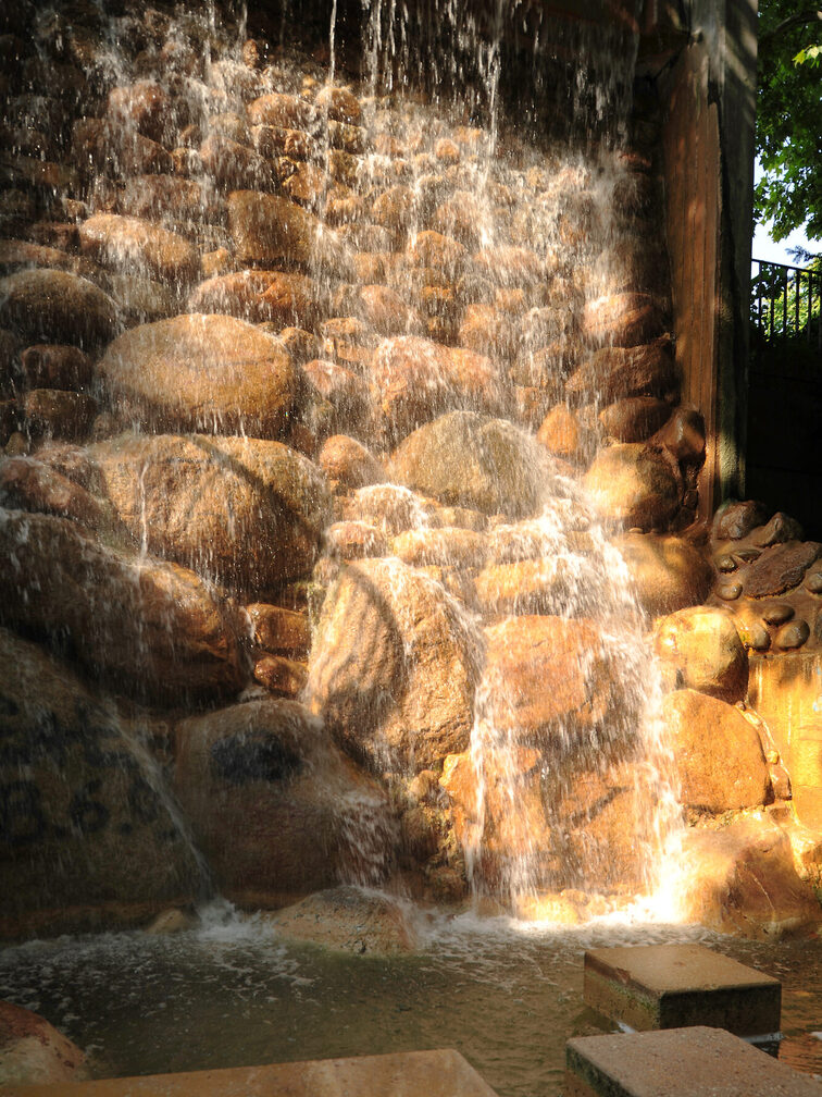 Водоспад на Зеленому мосту