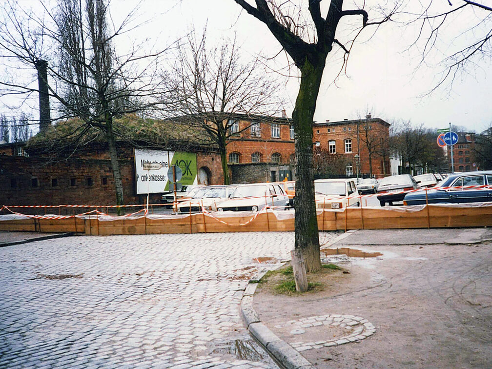 Avant que la situation n'empire : Protection contre les inondations en 1988.
