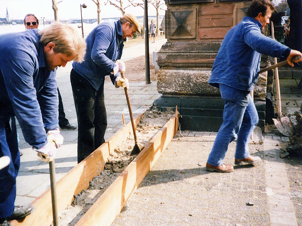 Avant que la situation n'empire : Protection contre les inondations en 1988.