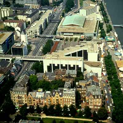 Ратуша з повітря