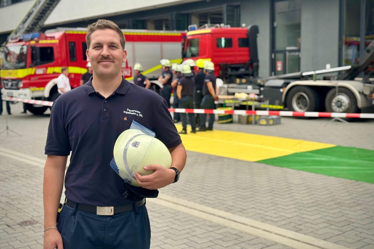 Jonas Eberhard dans la cour de la caserne de pompiers 2 à Mayence.