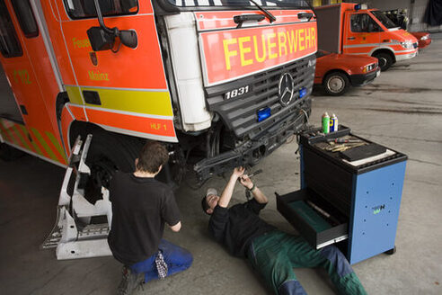 Технік з мехатроніки автотранспорту