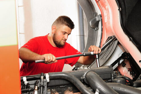 Технік з мехатроніки автотранспорту